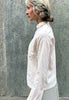camicia bianca floreale