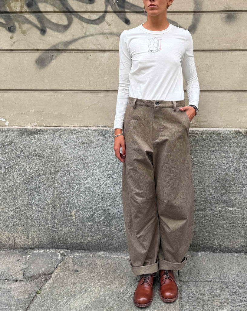pant over uni