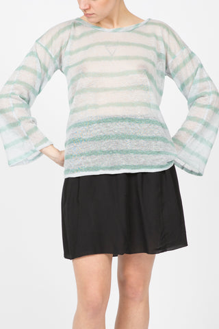 sweater wide sleeves